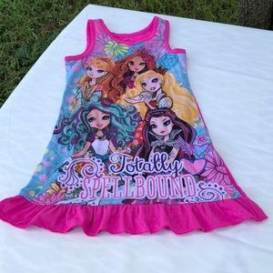 Ever after high nightgown